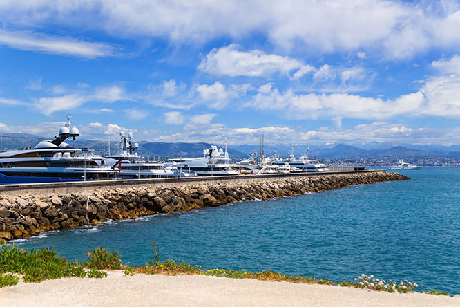Antibes superyachts French Riviera