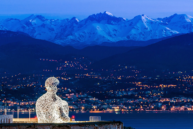 The Nomad of Antibes