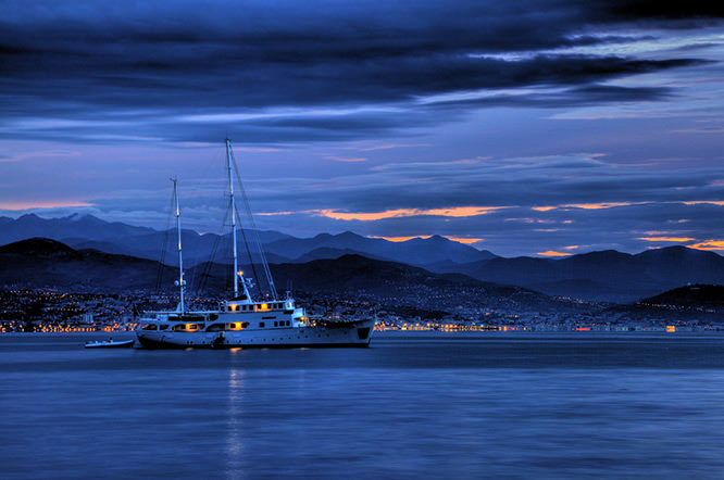 French Riviera in the early morning (HDR)