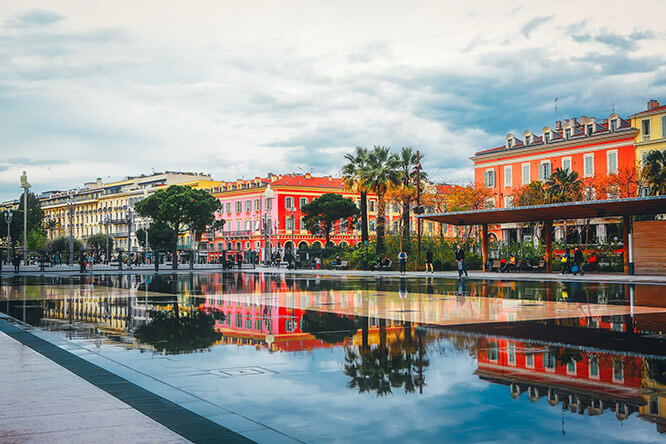 Contemporain architecture in Nice France