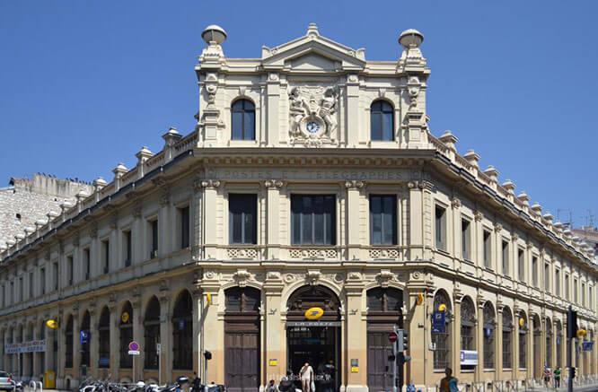 Néo-classique architecture in Nice France