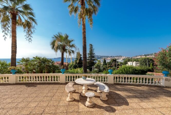 Property in Beaulieu-sur-Mer