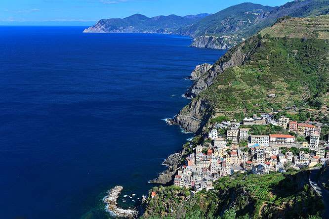 Riomaggiore and Corniglia in background