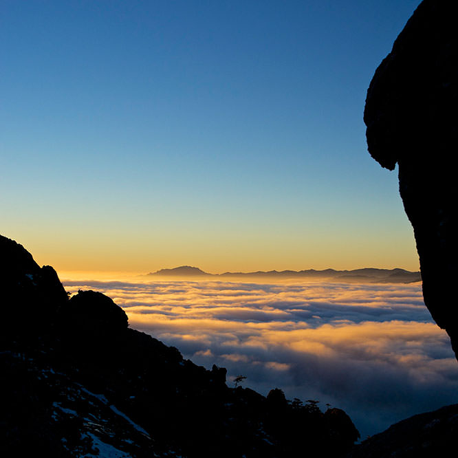 Sea of clouds on the Alta Rocca