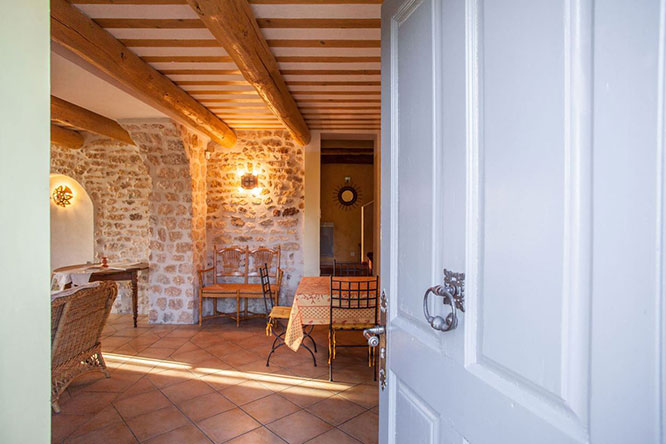 Charming home in Roussillon