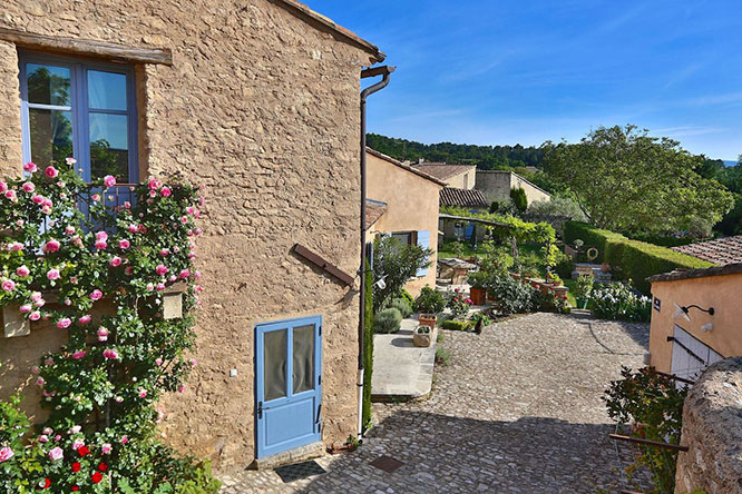 Charming home in Gordes