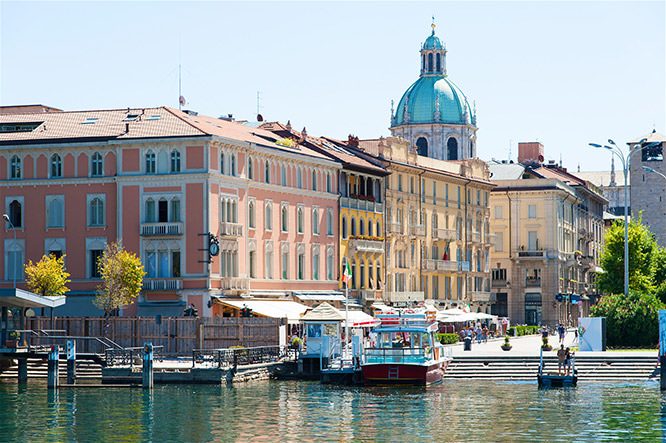Buildings alongside Lake Como at Piazza Cavour