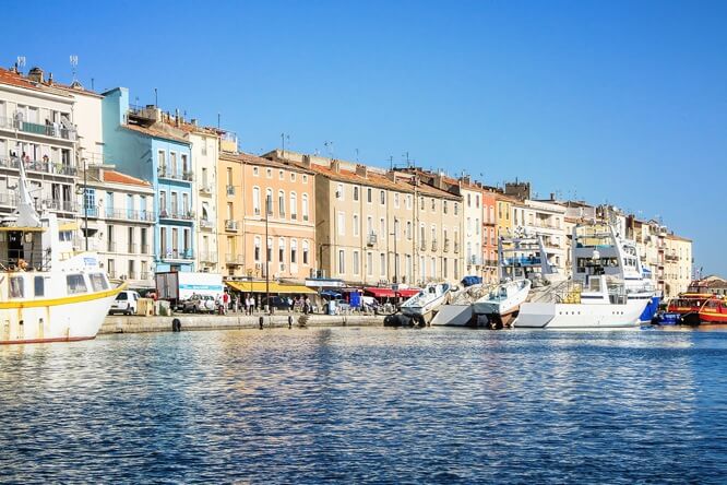 Colorful houses in Sète