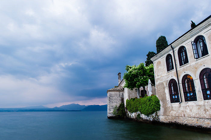 Lake's Villa