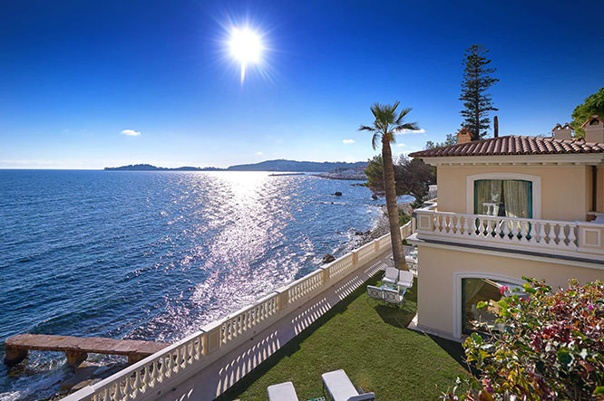 View of the Mediterranean sea from a luxurious villa in Beach in Beaulieu French Riviera