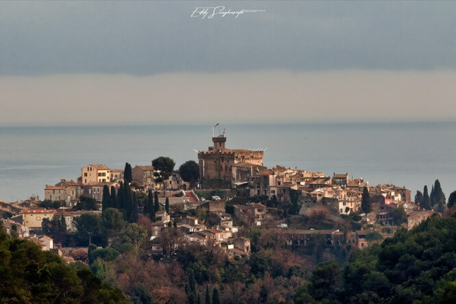 Château Grimaldi view from Haut de Cagnes