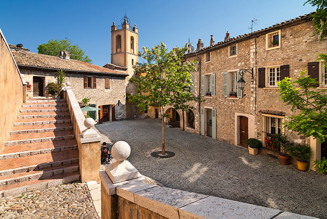 The quiet square around the back of Château Grimaldi
