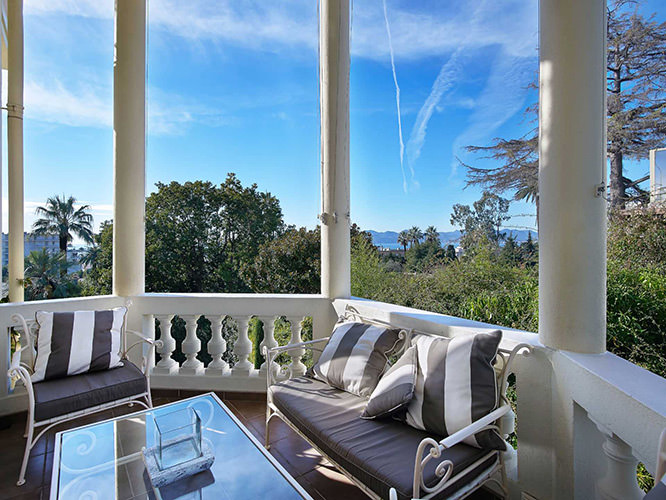 Terrasse in Cannes French Riviera