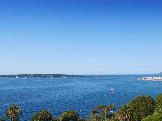 Nice view of Sainte-Marguerite Island French Riviera