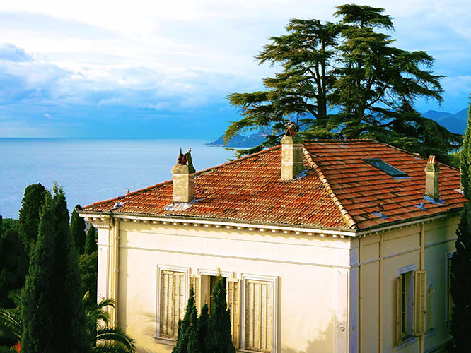 Magnificent mansion built in 1850 French Riviera