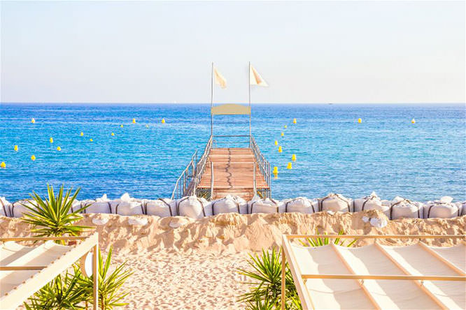 Cannes beach
