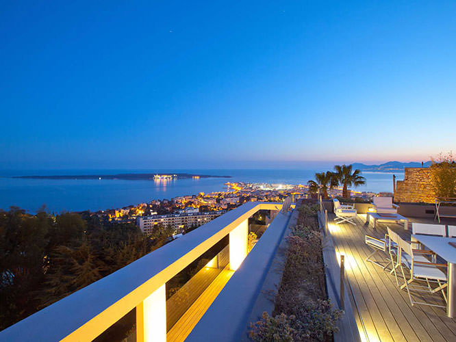 Penthouse in Cannes with a view on Ste Marguerite island