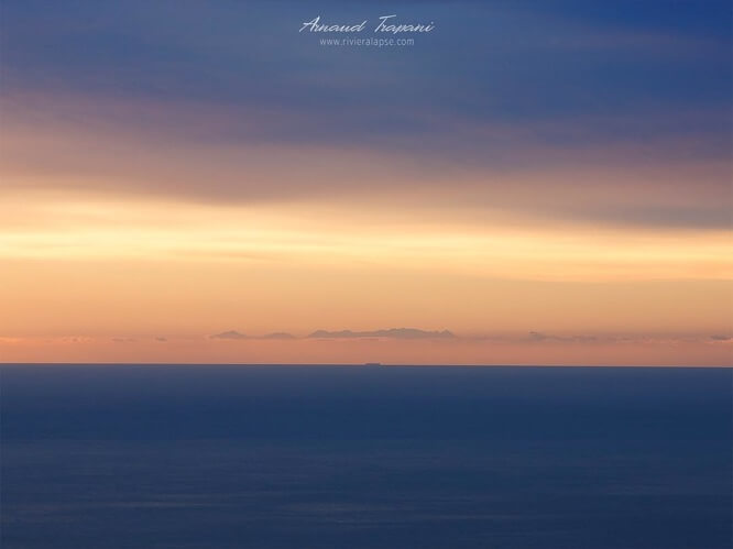 La Corse depuis la Tête de Chien à la Turbie