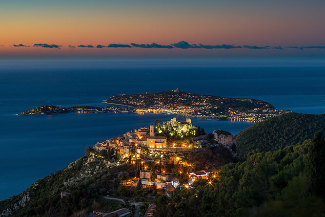 Èze by night