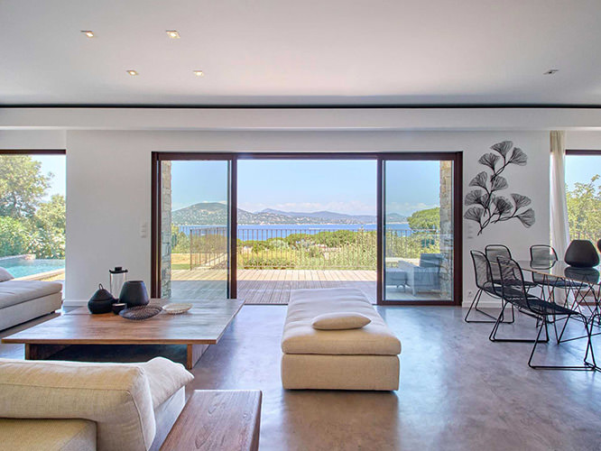Modern home design in Gassin