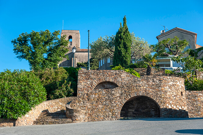 Historical town wall in Gassin