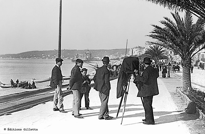 A rare picture of Jean Gilletta working in Nice around 1915