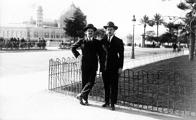 The Cornet brothers in Jetée-Promenade