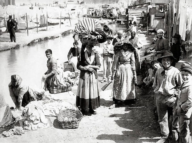 Nice laundrywomen of Paillon 1890