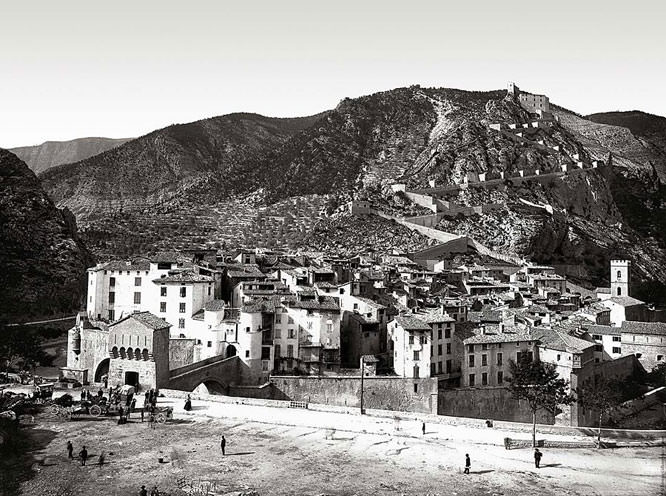Entrevaux around 1900