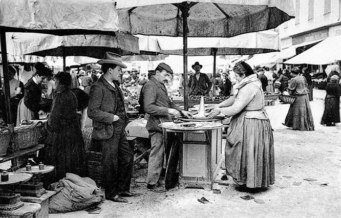 Socca seller in Nice around 1900