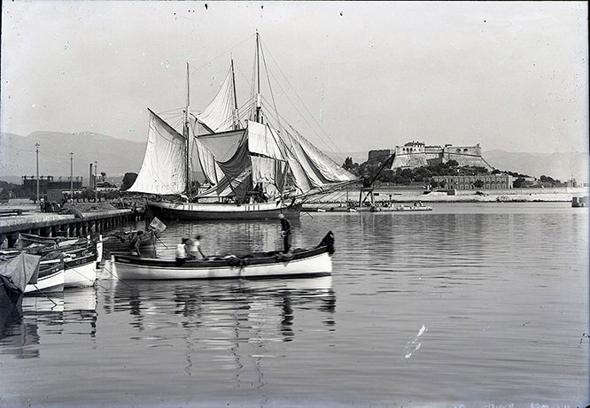 View of the Port of Antibes with the Fort Carré around 1900