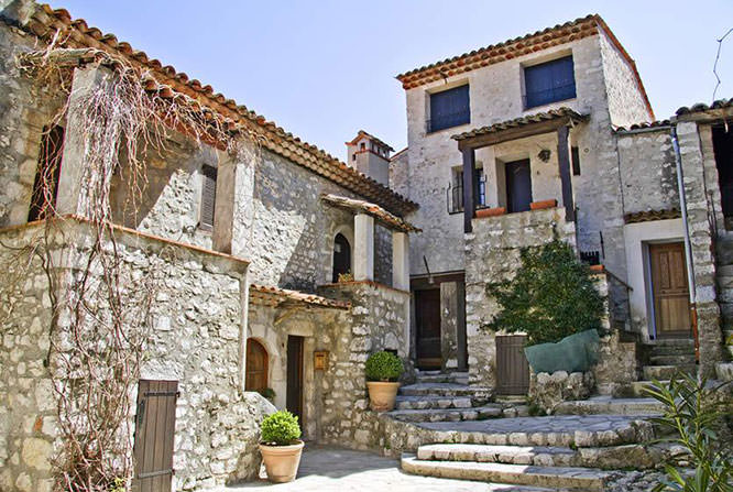 Houses in Gourdon French Riviera
