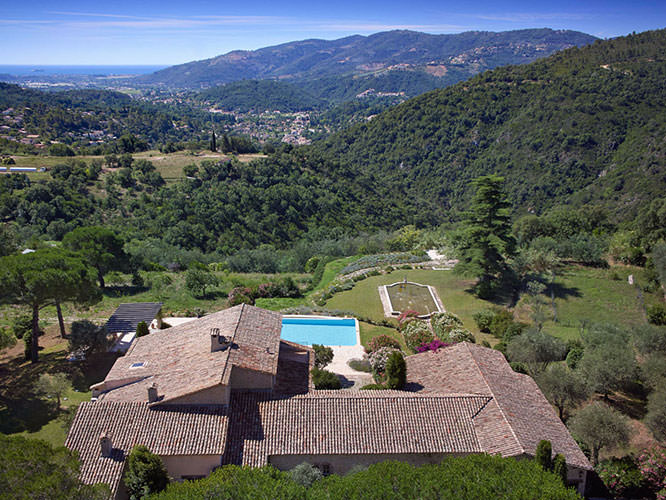Luxurious property in Grasse