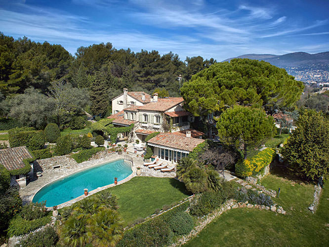 Luxurious property in Grasse