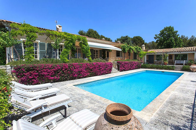 Property in La Colle sur Loup French Riviera