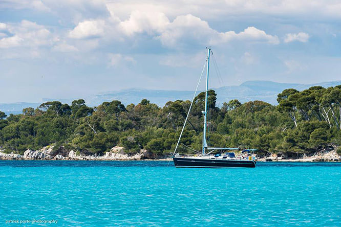 Transparent water in Lerins