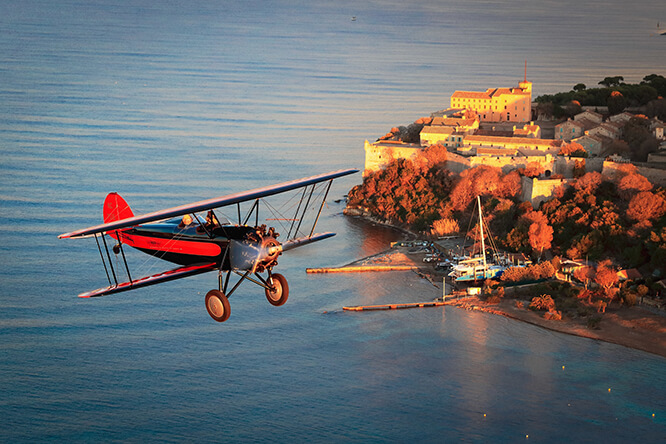 Flying over Fort Royal