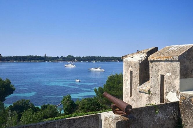 nique private waterfront estate on Ste Marguerite island