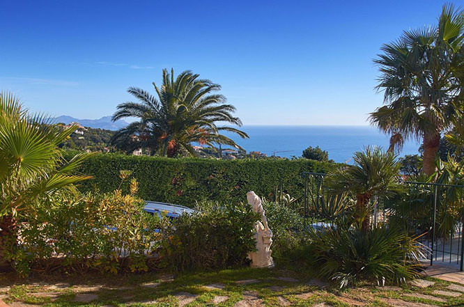 Garden in Les Issambres