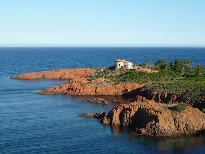 Pretty house in L'Esterel French Riviera