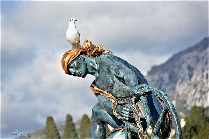 Sculpture in Menton