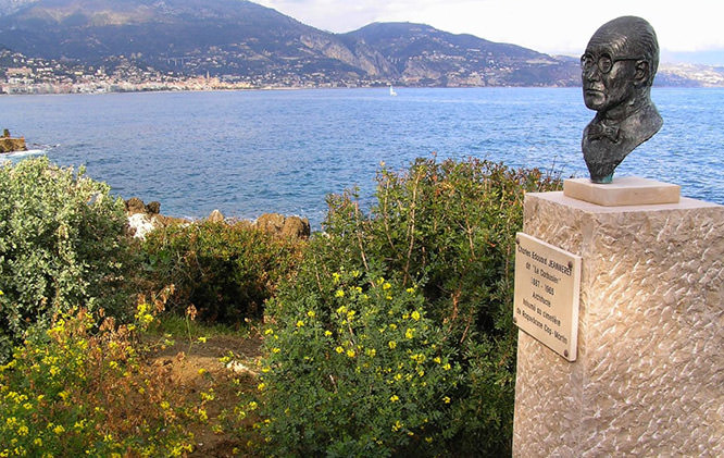 Buste Le Corbusier Menton Menton French Riviera
