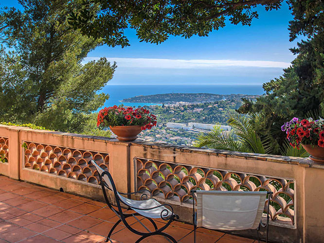 Nice view of Cap Martin from a terrasse in Menton