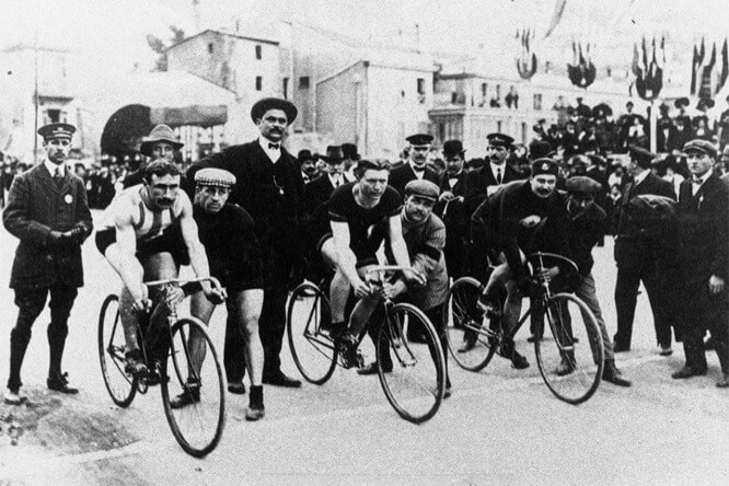 1910 Déjà un Grand Prix avec son vainqueur Gardellin