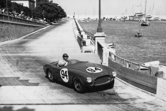1952 - 12e Grand Prix Automobile, Comte Vittorio Marzotto vainqueur sur Ferrari