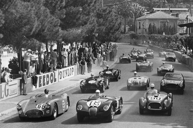 1952 Départ du 12e Grand Prix Automobile