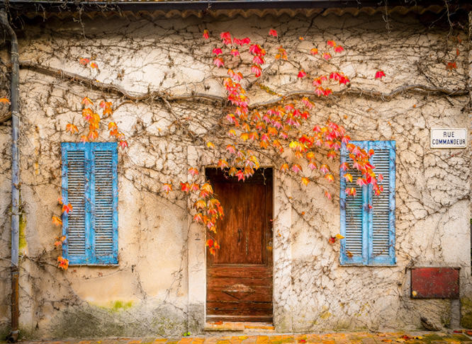 La maison aux volets bleus Mougins, French Riviera
