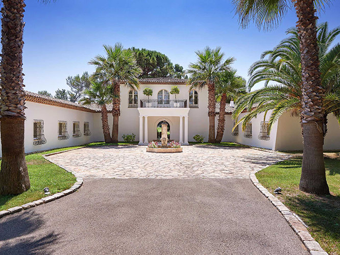 Beautiful property in Mougins French Riviera