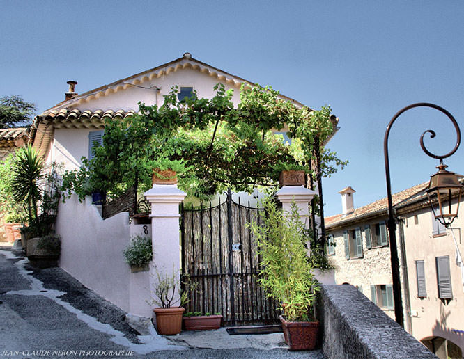 Mougins