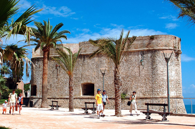 Musée d'Histoire et d'Archéologie d'Antibes